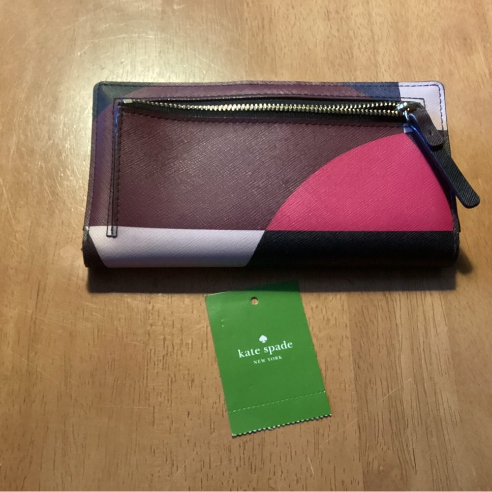 Kate Spade Bifold Wallet - Picture 2 of 3